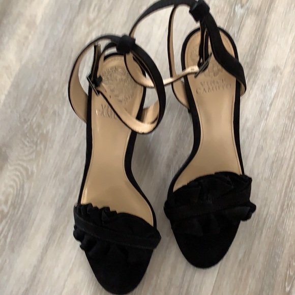 Vince Camuto suede sandals. Excellent condition. - Picture 3 of 9